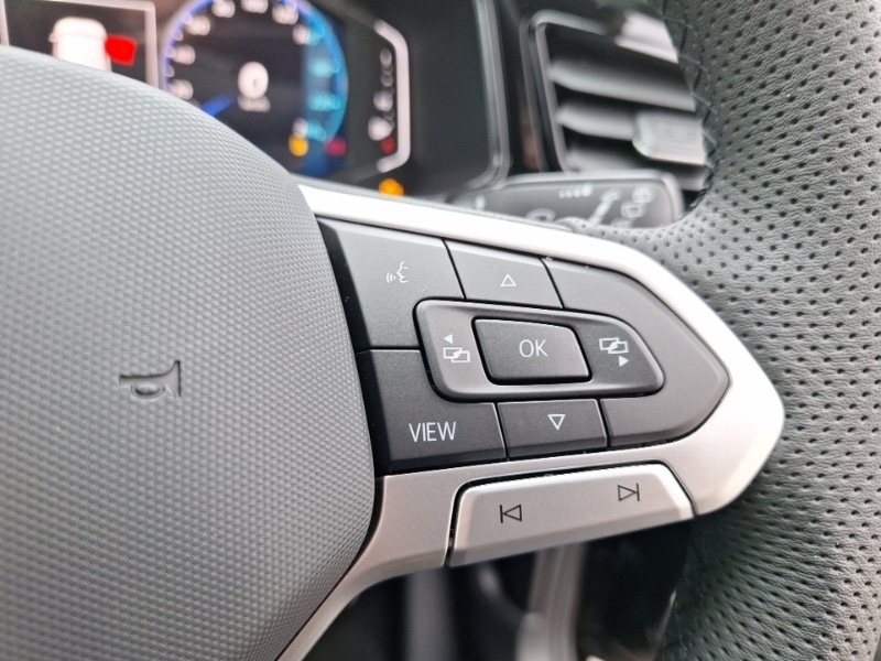 Used Volkswagen T-Roc 2025 for sale - 77008624: Photo 16