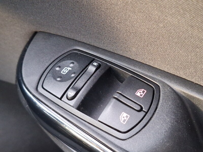 Used Vauxhall Corsa 2017 for sale - 76906630: Photo 13