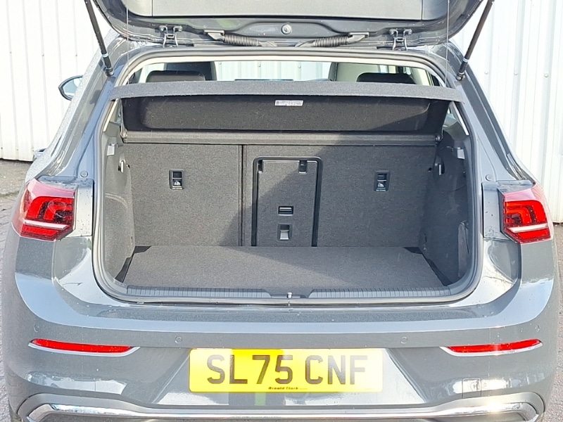 Used Volkswagen Golf 2025 for sale - 76816217: Photo 8