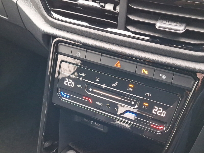 Used Volkswagen T-Roc 2025 for sale - 76947369: Photo 16