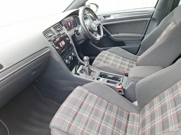Used Volkswagen Golf 2018 for sale - 76183691: Photo 5
