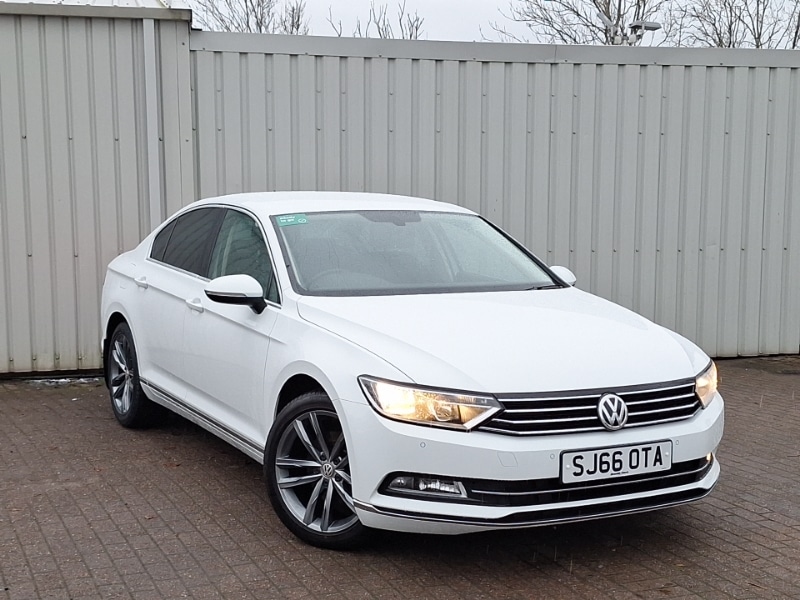 Used Volkswagen Passat 2016 for sale - 76543406: Photo 1