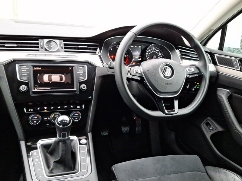 Used Volkswagen Passat 2016 for sale - 76543406: Photo 10