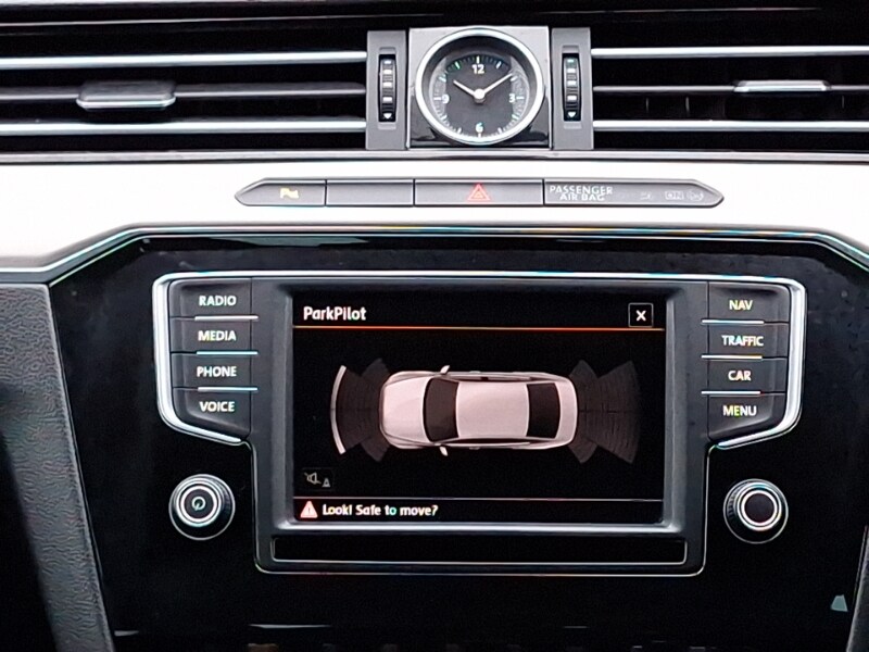 Used Volkswagen Passat 2016 for sale - 76543406: Photo 11