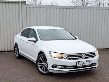 Used Volkswagen Passat 2016 for sale - 76543406: Photo