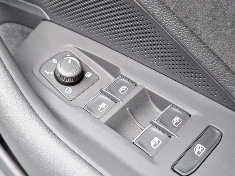 Used Volkswagen Passat 2025 for sale - 76932509: Photo 13