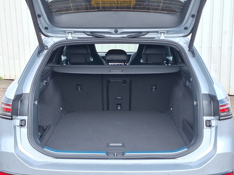 Used Volkswagen Passat 2025 for sale - 76932509: Photo 8