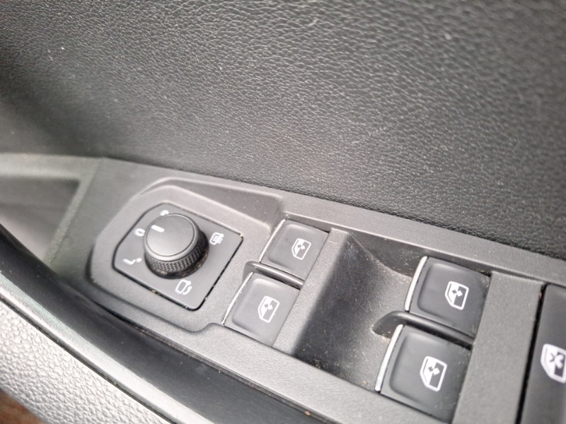 Used Skoda Karoq 2018 for sale - 76947443: Photo 13