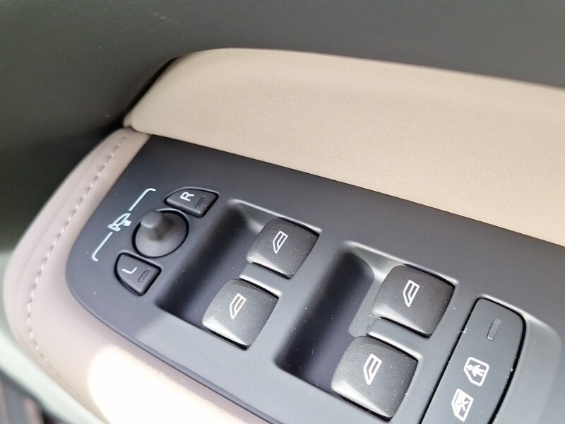 Used Volvo XC60 2025 for sale - 77580239: Photo 13