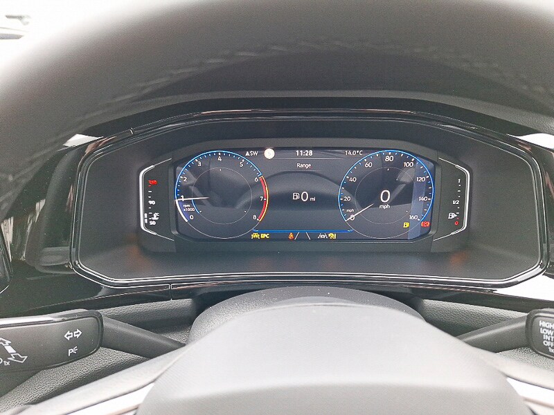 Used Volkswagen T-Roc 2025 for sale - 77039456: Photo 15