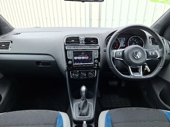 Used Volkswagen Polo 2017 for sale - 78327611: Photo