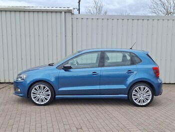 Used Volkswagen Polo 2017 for sale - 78327611: Photo
