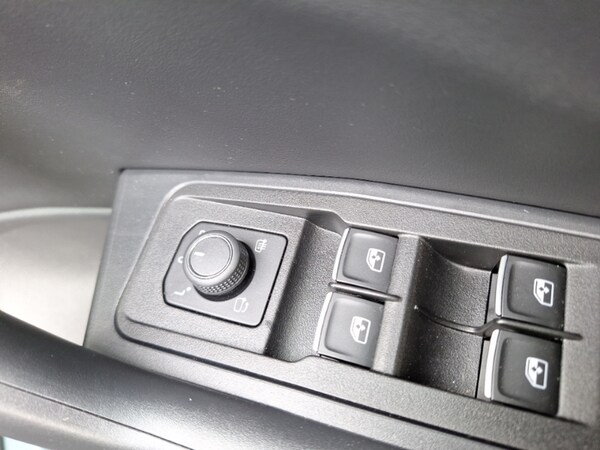 Used Volkswagen T-Roc 2024 for sale - 75240937: Photo 14