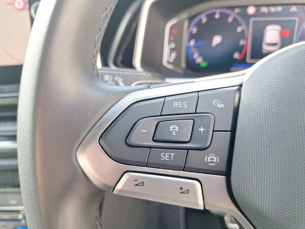Used Volkswagen T-Roc 2024 for sale - 74919540: Photo 16