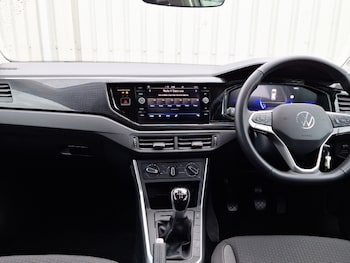 Used Volkswagen Polo 2024 for sale - 75934241: Photo
