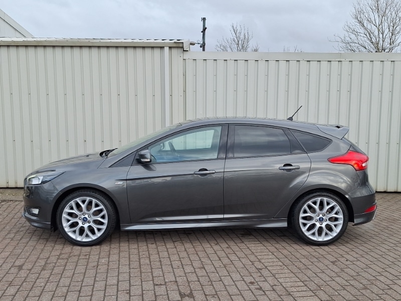 Used Ford Focus 2018 for sale - 77405197: Photo 4