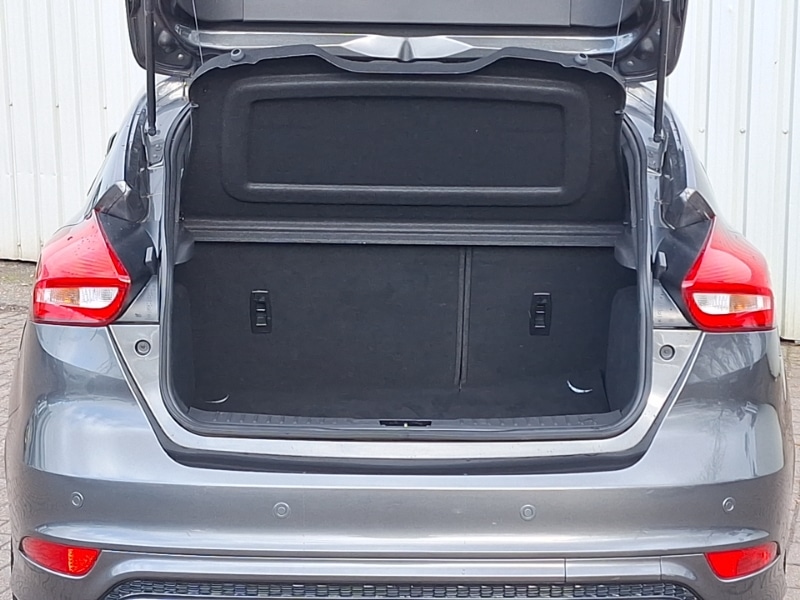 Used Ford Focus 2018 for sale - 77405197: Photo 8