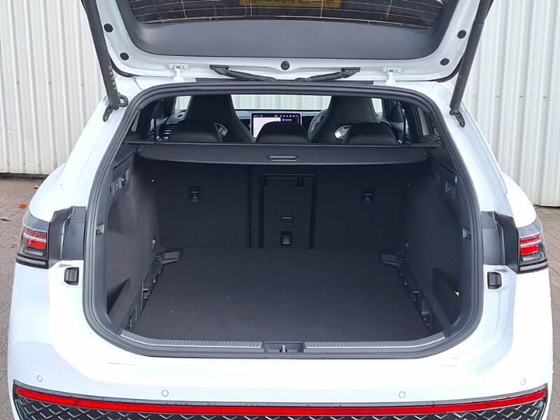 Used Volkswagen Passat 2025 for sale - 78041051: Photo 8