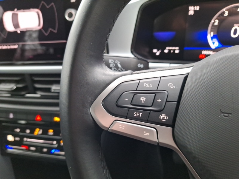 Used Volkswagen T-Roc 2023 for sale - 76548941: Photo 14