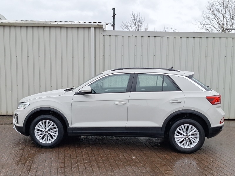 Used Volkswagen T-Roc 2023 for sale - 76548941: Photo 4