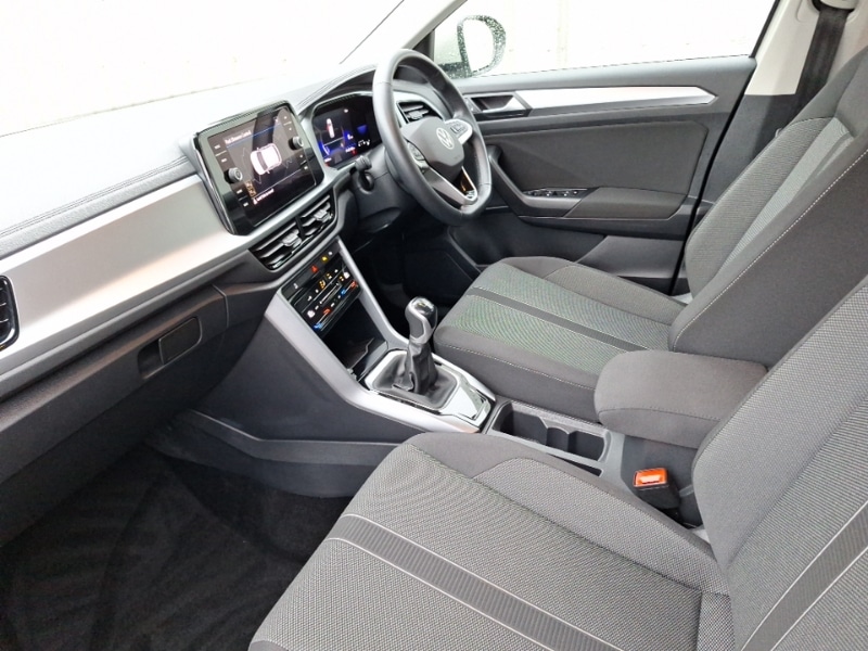 Used Volkswagen T-Roc 2023 for sale - 76548941: Photo 5