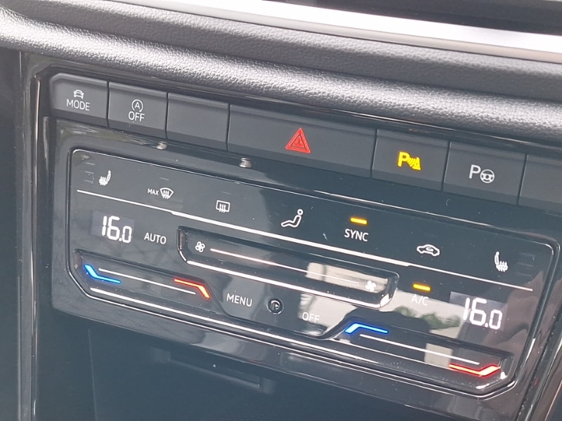 Used Volkswagen T-Roc 2022 for sale - 76713690: Photo 19