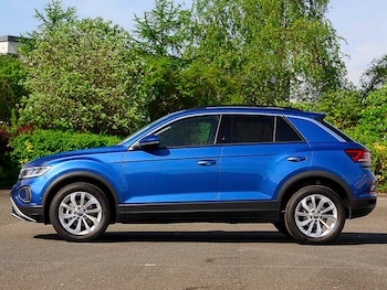 Used Volkswagen T-Roc 2025 for sale - 76511611: Photo