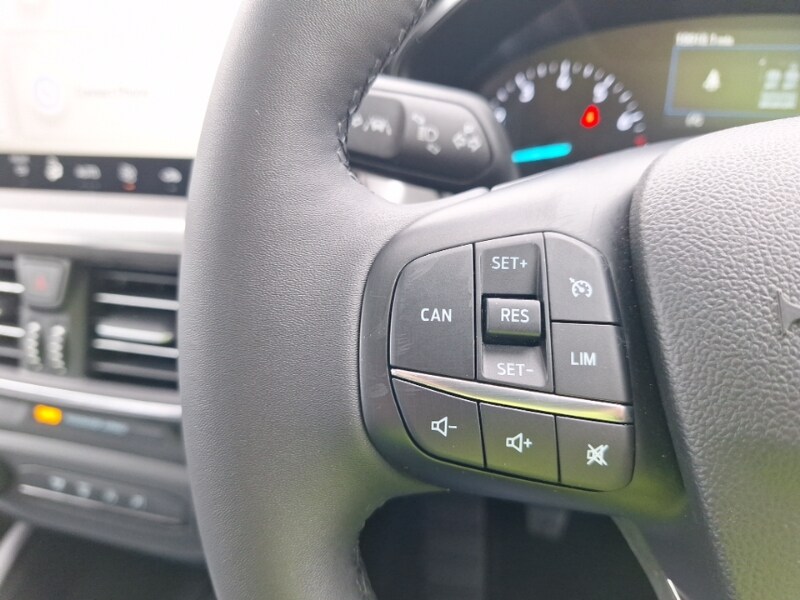 Used Ford Focus 2023 for sale - 77605926: Photo 15