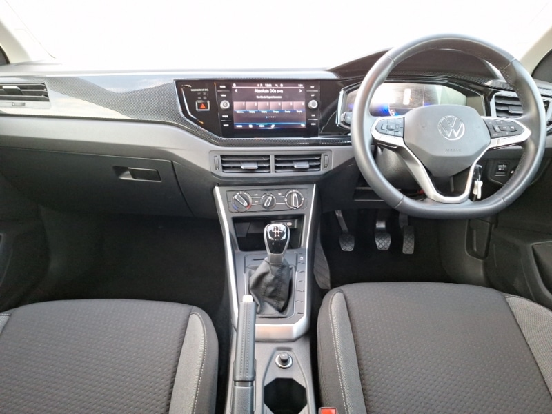 Used Volkswagen Polo 2023 for sale - 76621784: Photo 2