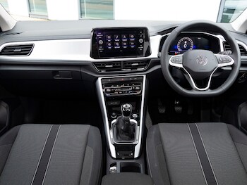 Used Volkswagen T-Roc 2025 for sale - 76911720: Photo