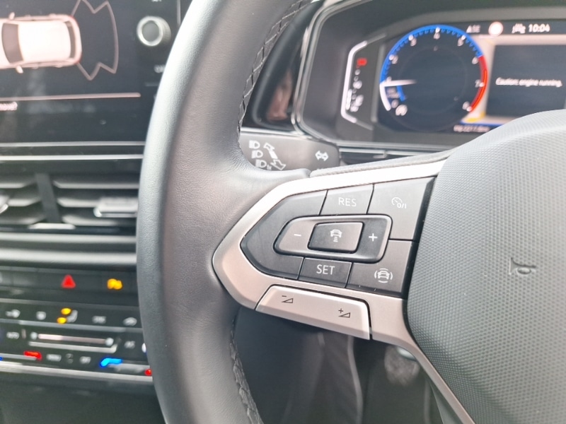 Used Volkswagen T-Roc 2023 for sale - 76498224: Photo 15