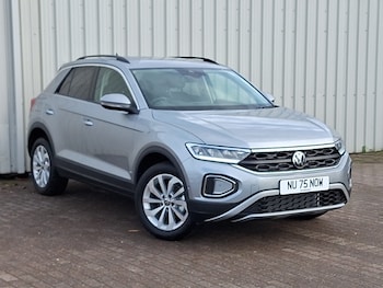 Used Volkswagen T-Roc 2025 for sale - 76465100: Photo