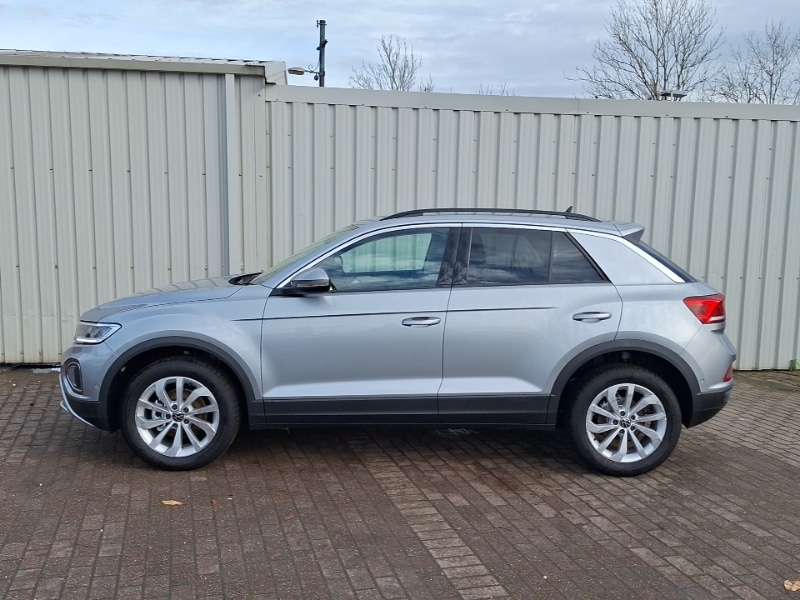 Used Volkswagen T-Roc 2025 for sale - 76465100: Photo 4