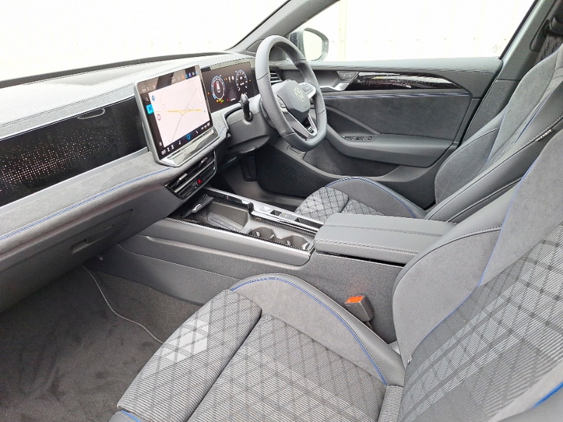 Used Volkswagen Passat 2025 for sale - 76932515: Photo 5