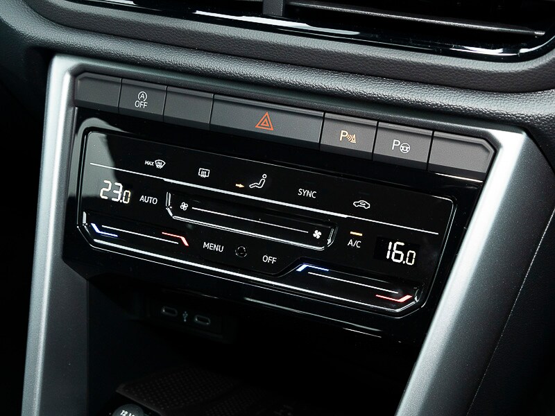 Used Volkswagen T-Roc 2025 for sale - 77651868: Photo 18