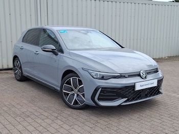 Used Volkswagen Golf 2025 for sale - 79044350: Photo