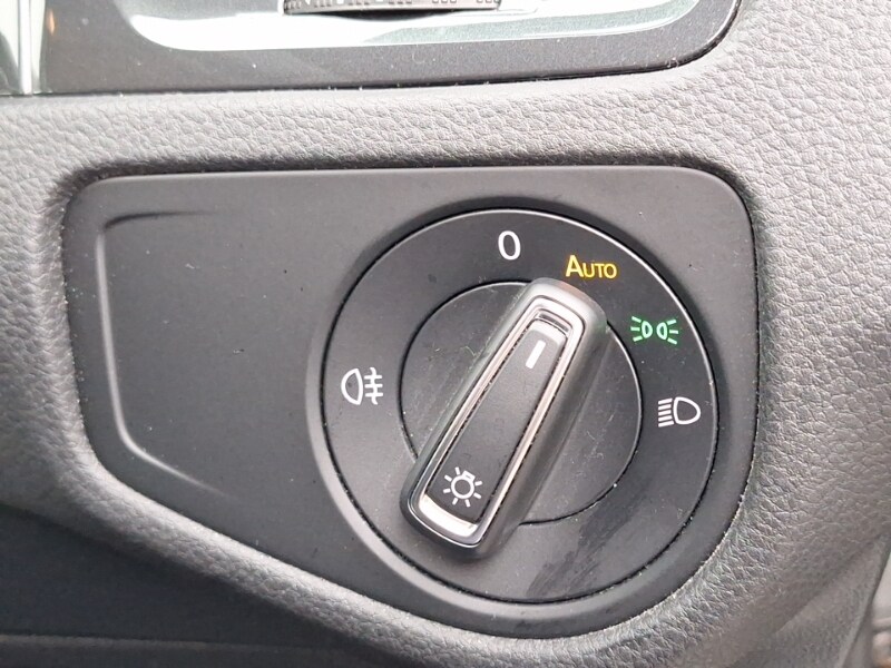 Used Volkswagen Golf 2018 for sale - 76492925: Photo 13