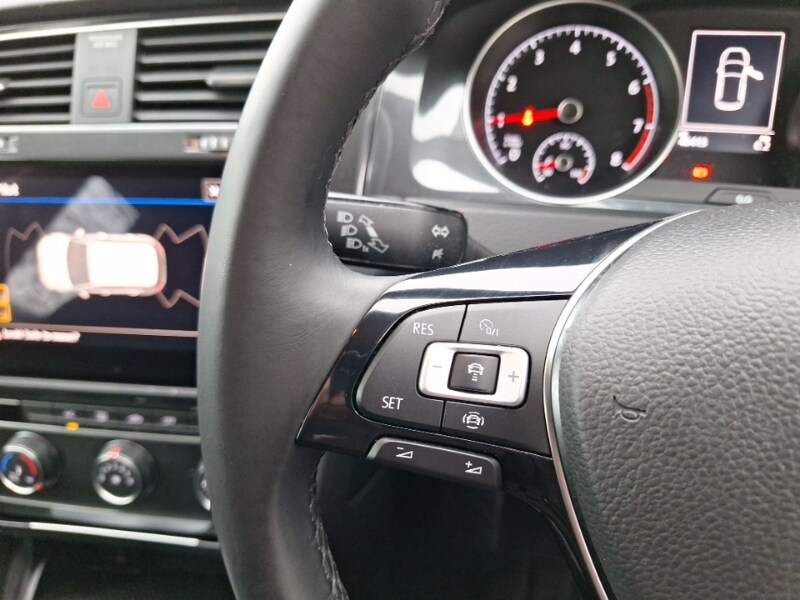 Used Volkswagen Golf 2018 for sale - 76492925: Photo 14