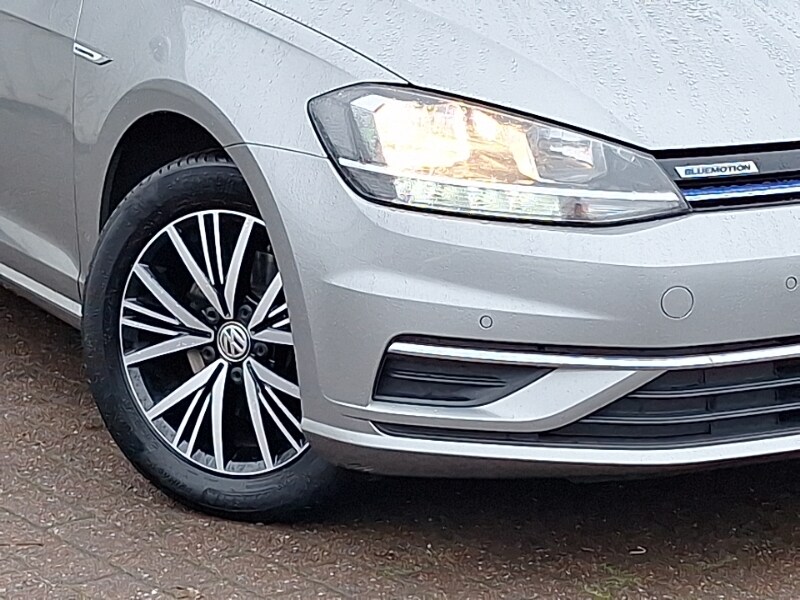 Used Volkswagen Golf 2018 for sale - 76492925: Photo 9