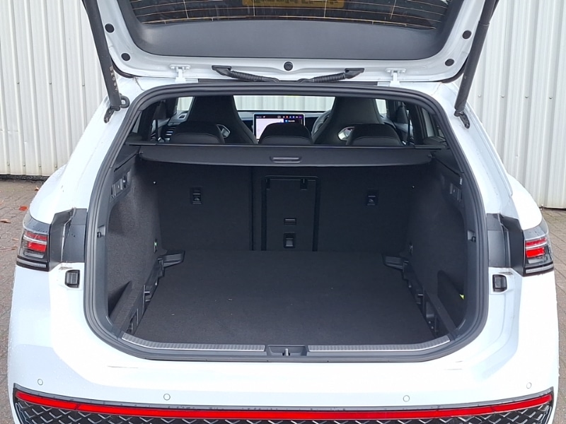 Used Volkswagen Passat 2025 for sale - 76492917: Photo 8