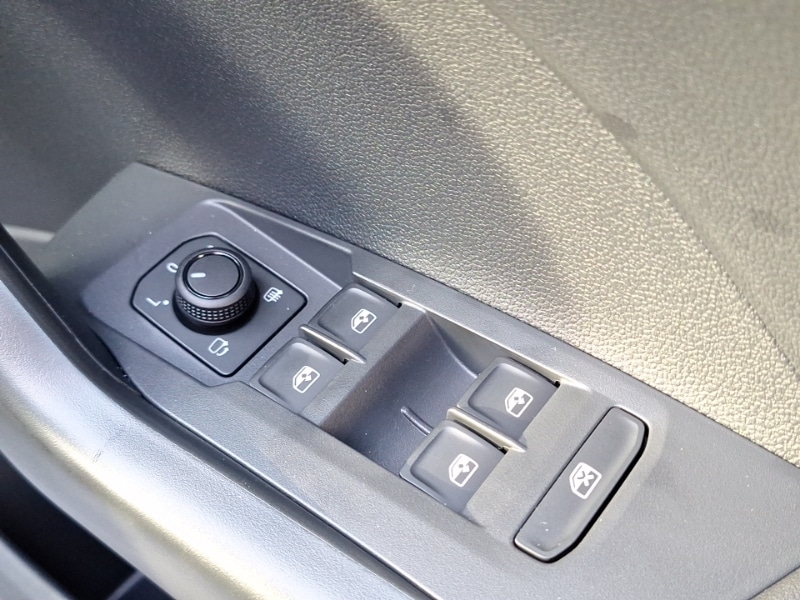 Used Volkswagen T-Cross 2025 for sale - 76493216: Photo 13