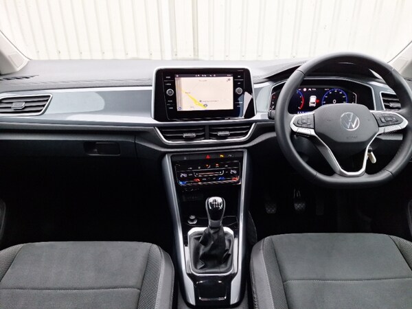 Used Volkswagen T-Roc 2022 for sale - 75988929: Photo 2