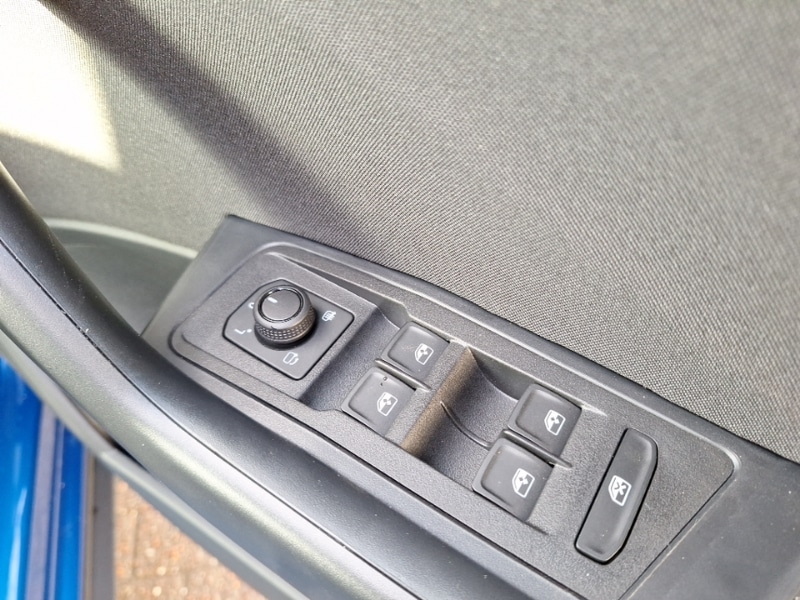 Used Volkswagen T-Roc 2025 for sale - 76795369: Photo 13