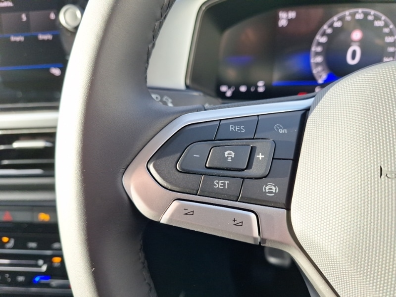 Used Volkswagen T-Roc 2025 for sale - 76795369: Photo 15