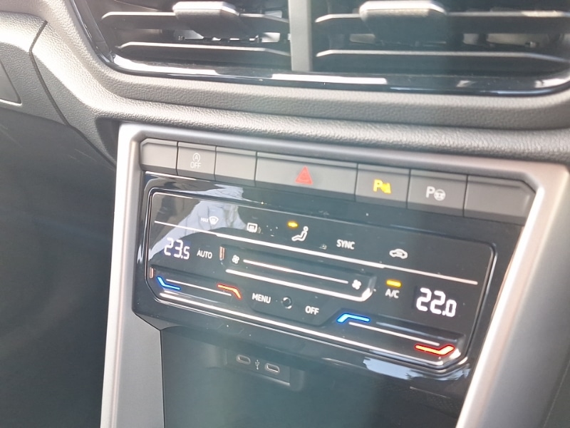 Used Volkswagen T-Roc 2025 for sale - 76795369: Photo 17