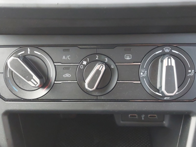 Used Volkswagen Polo 2022 for sale - 77034797: Photo 17