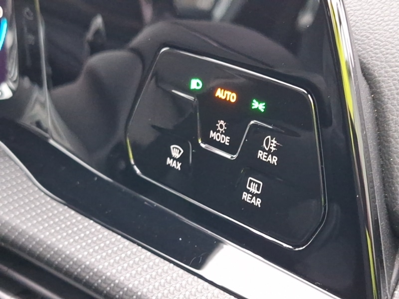 Used Volkswagen Golf 2023 for sale - 77004670: Photo 14