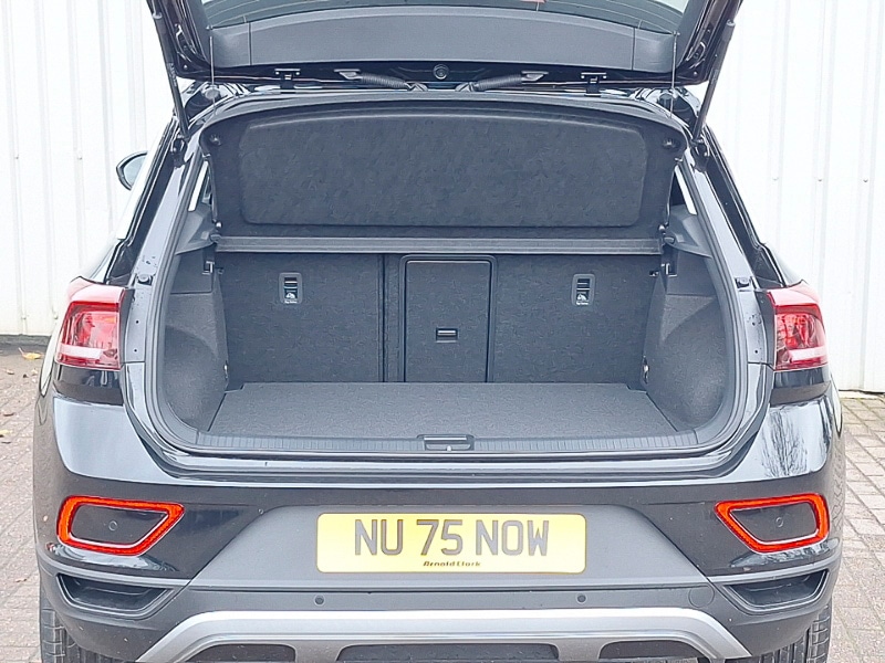 Used Volkswagen T-Roc 2025 for sale - 76947365: Photo 18