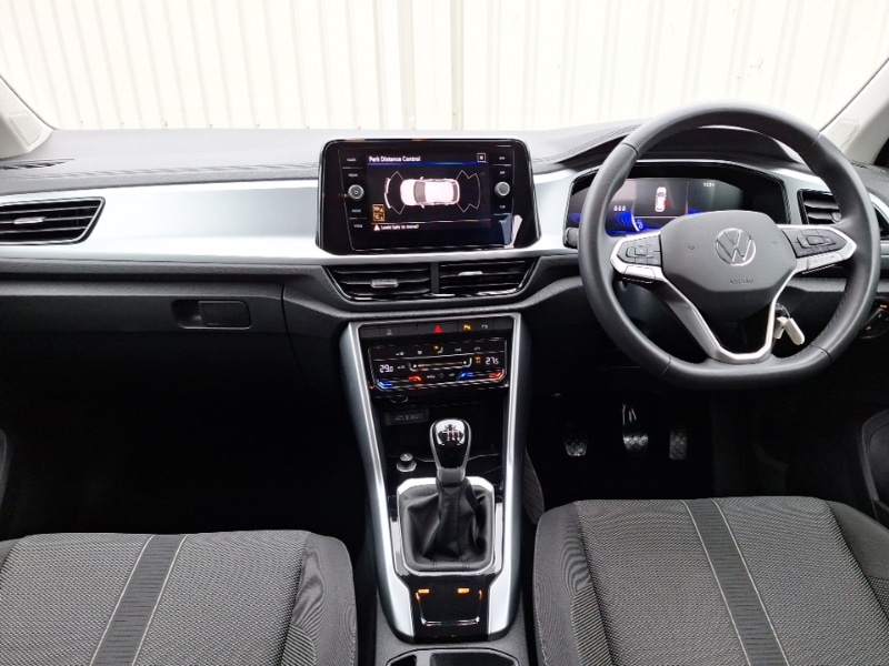 Used Volkswagen T-Roc 2023 for sale - 76687722: Photo 2