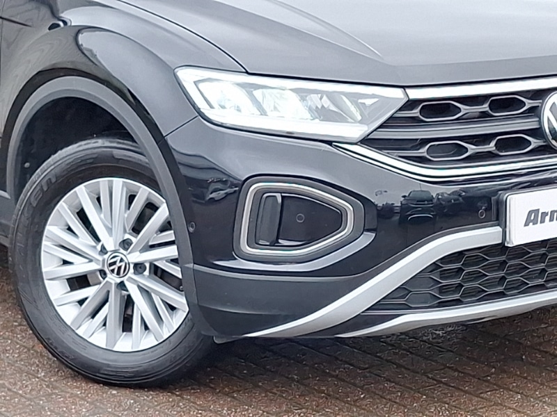 Used Volkswagen T-Roc 2023 for sale - 76687722: Photo 9